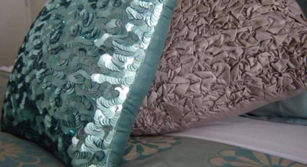 Salerno Motel Apartments Christchurch Exteriör bild Sequin pillows