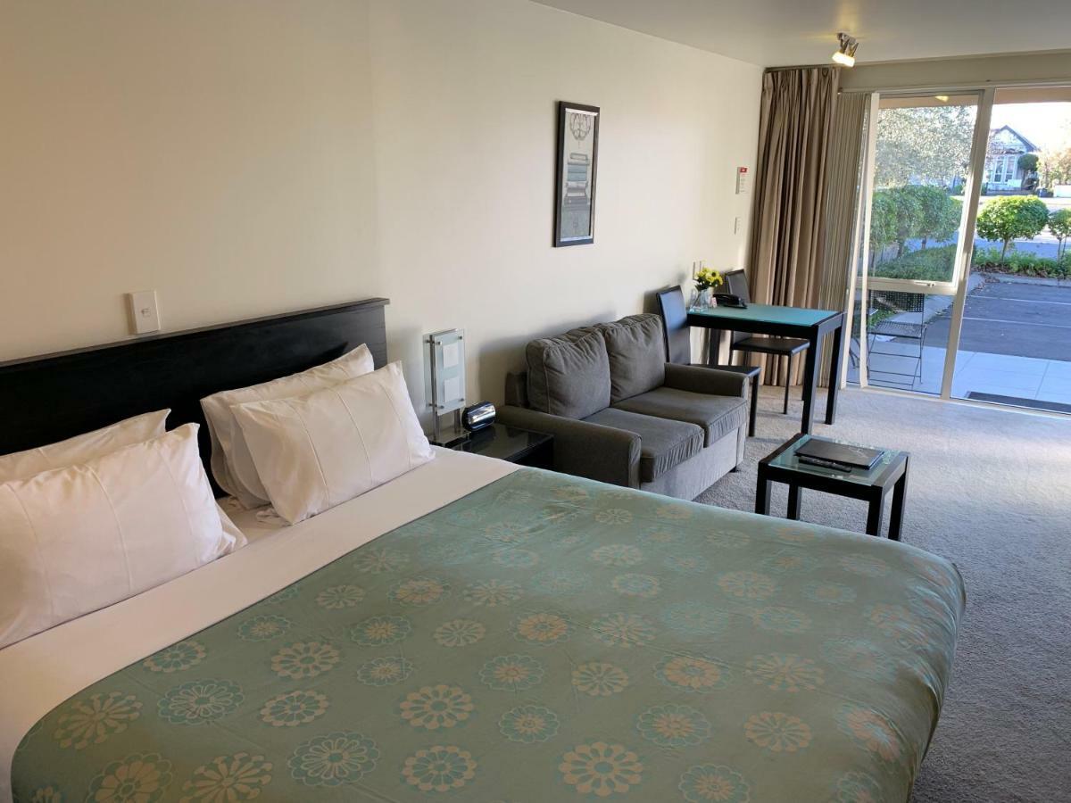 Salerno Motel Apartments Christchurch Exteriör bild A typical motel room